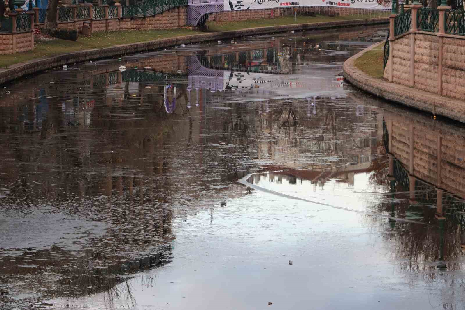 donan-porsuk-cayinin-buzu-erimeye-basladi