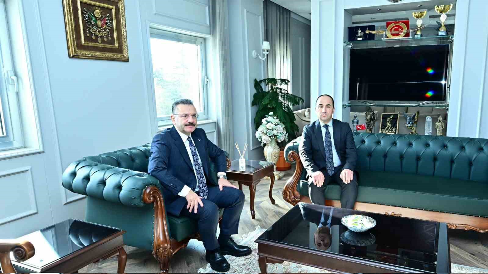 eskisehir-valisi-aksoy-emniyet-teskilati-ile-vedalasti