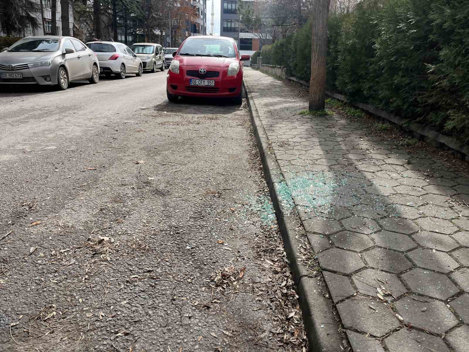 eskisehirde-7-arac-camini-kirip-hirsizlik-yapmisti-polis-supheliyi-yakaladi