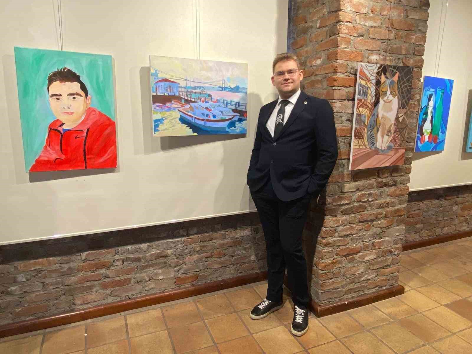 otizmli-ressam-alp-eren-candanin-resim-sergisi