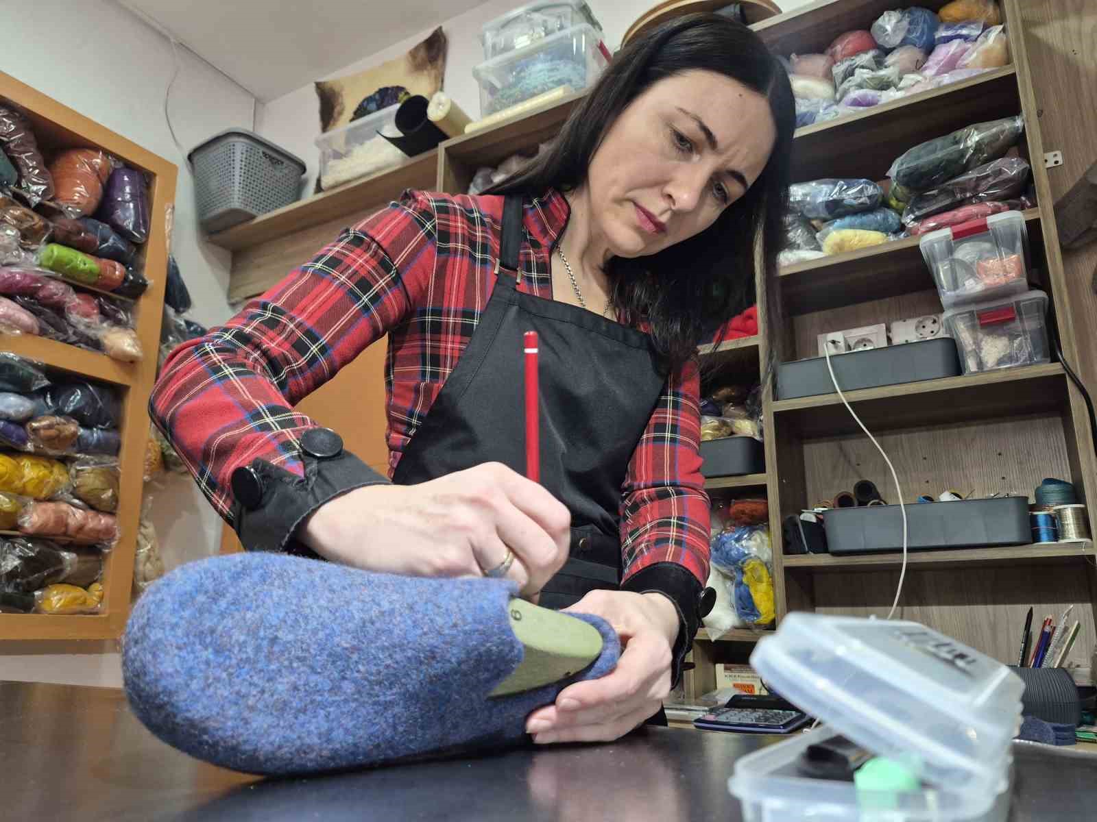 rusyada-ogrendigi-kece-ustaligini-eskisehirde-surduruyor