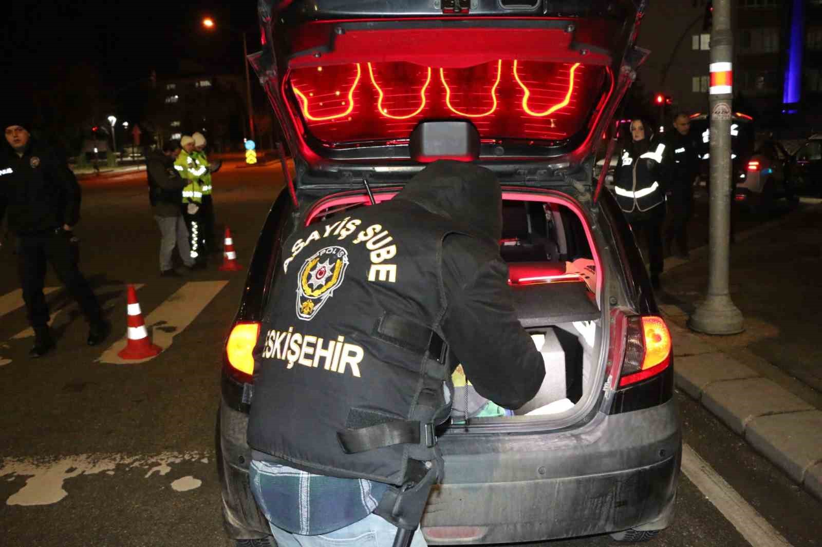 sultanderede-asayis-ve-trafik-denetimi-yapildi