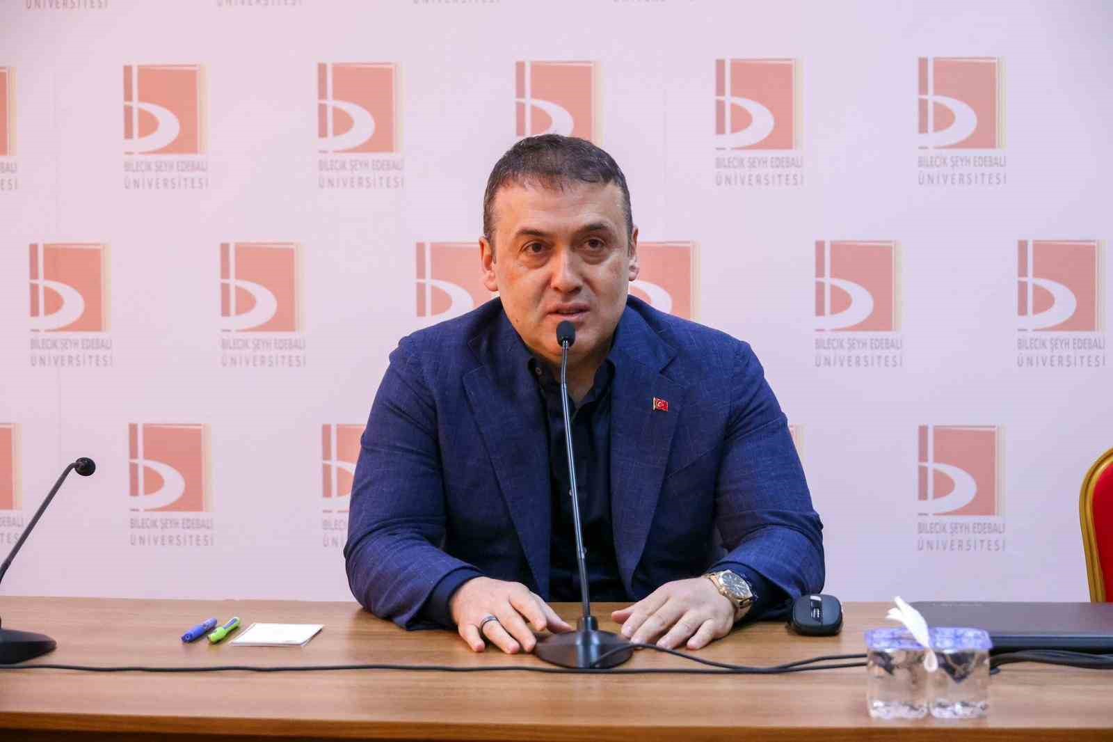 vali-sozer-kariyerim-mulkiye-etkinliginde-universite-ogrencilerle-bulustu