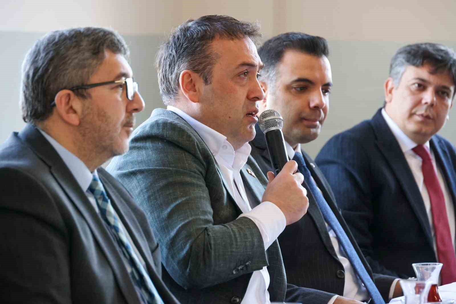 vali-sozer-sogut-myodaki-faaliyetleri-yerinde-inceledi