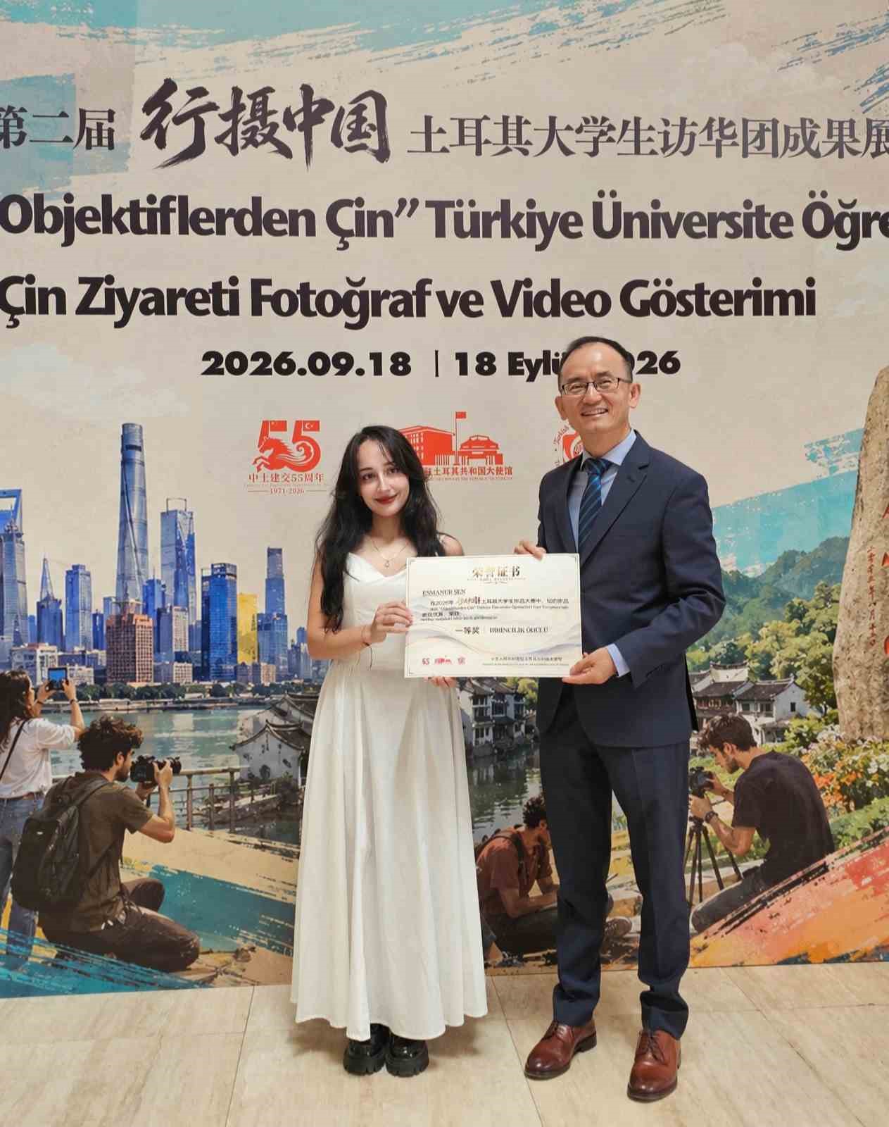 iletisim-bilimleri-fakultesi-ogrencisinden-cinde-birincilik
