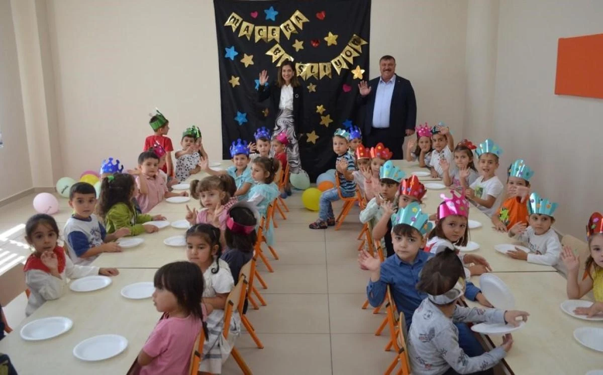 Beylikova Kaymakamı ile Belediye Başkanı minikleri ziyaret etti
