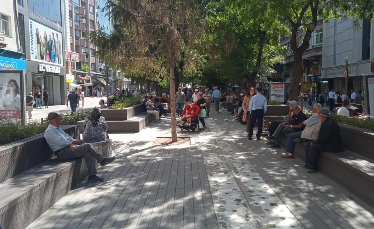Eskişehir’de yeni hafta güneşli başladı 