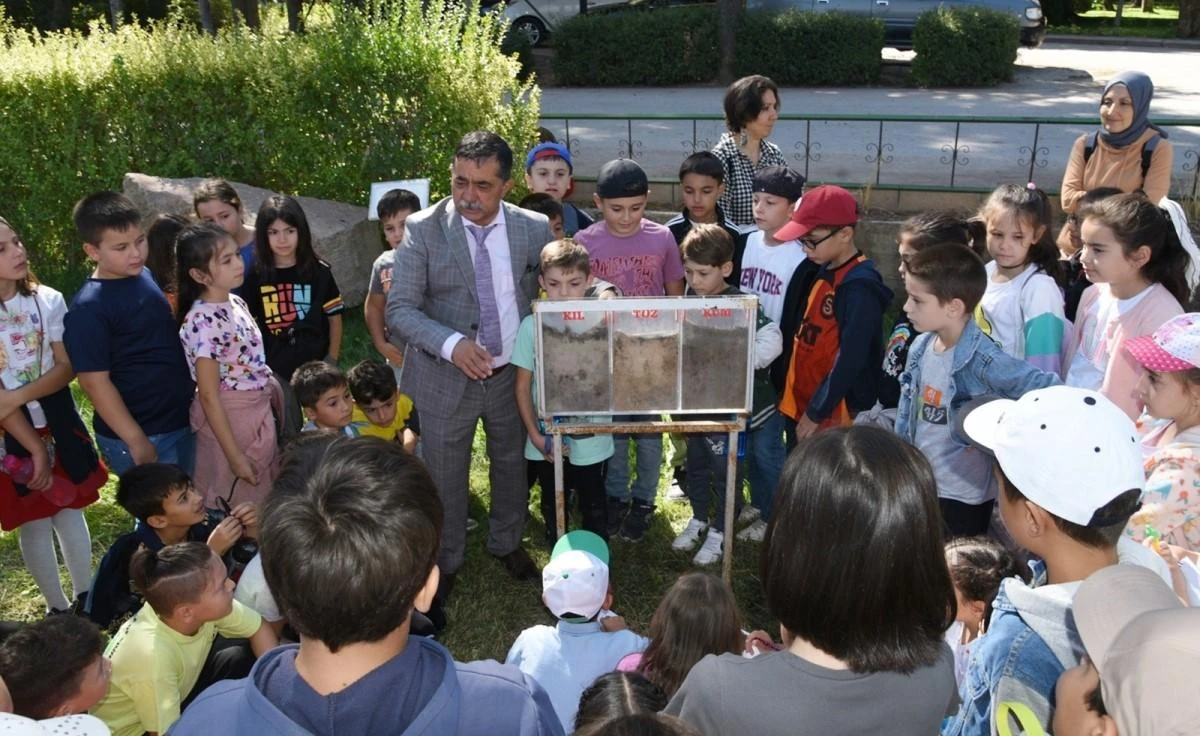 Eğitim öğretim yılı Kayaçpark’ta da başladı