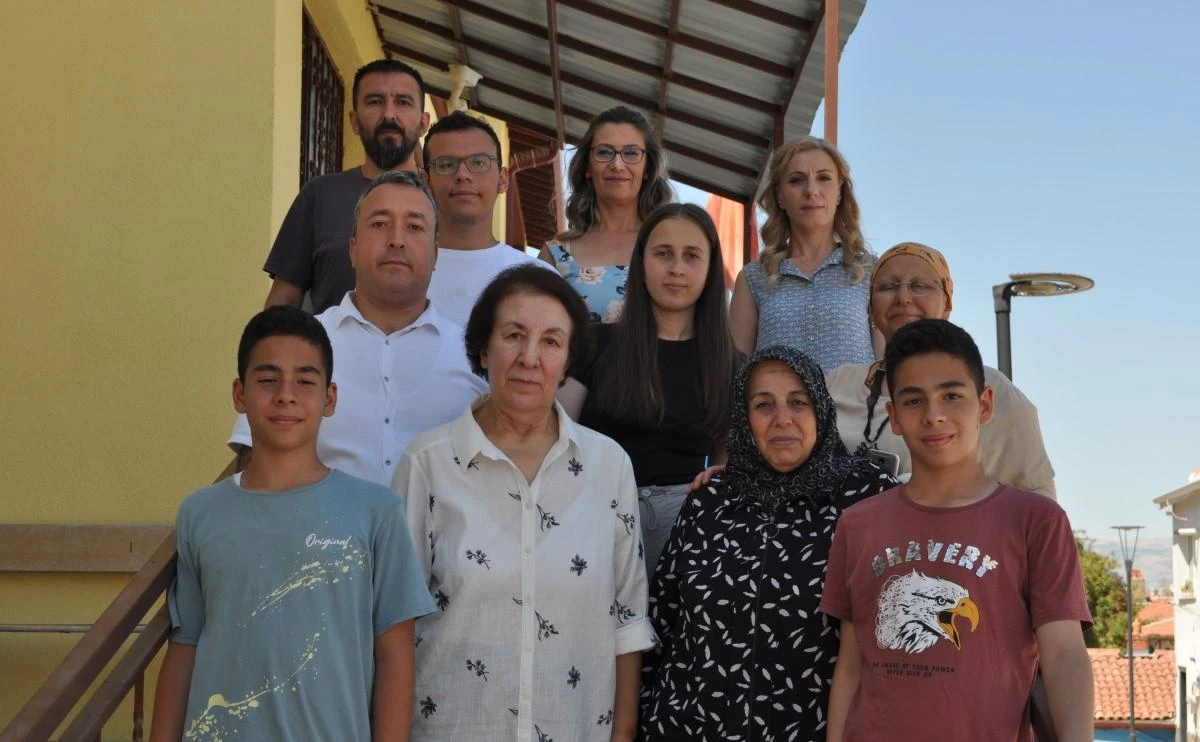 Eskişehir’de depremzedelerin moral kaynağı ‘peçiç’ oyunu oluyor