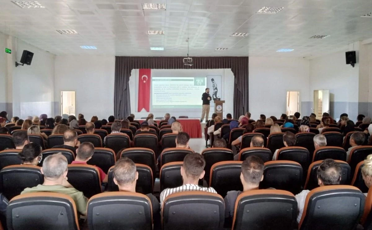“En İyi Narkotik Polis Anne” projesi kapsamında öğretmenlere eğitim verildi 