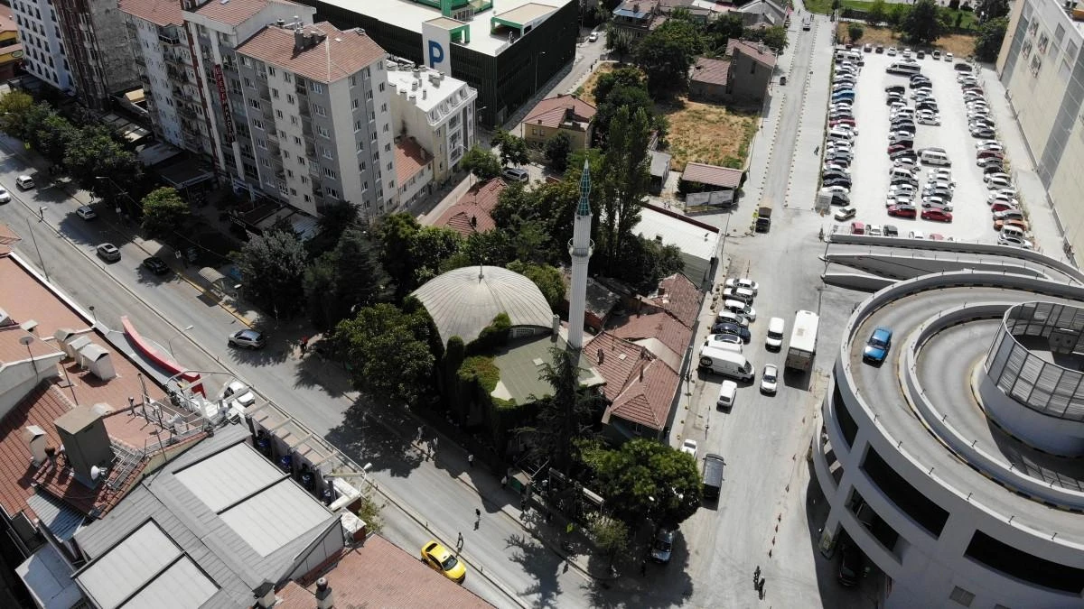 camiyi yıkmak için mahkemeye başvurdu