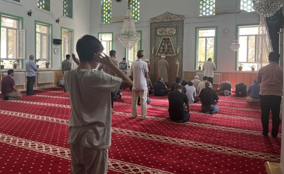 camiyi yıkmak için mahkemeye başvurdu