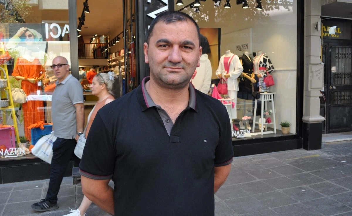 Çarşı esnafı bölgedeki hırsızlık olaylarından şikayetçi