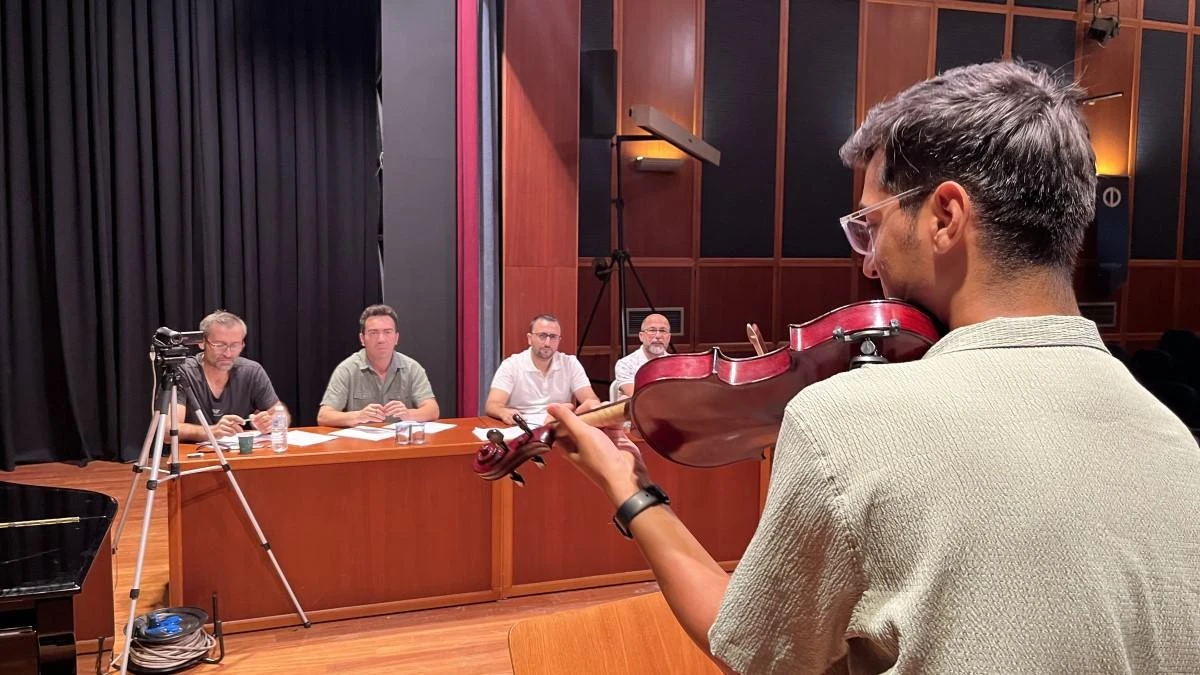 Konservatuvar mülakatı öncesi heyecan içinde son provalarını yaptılar