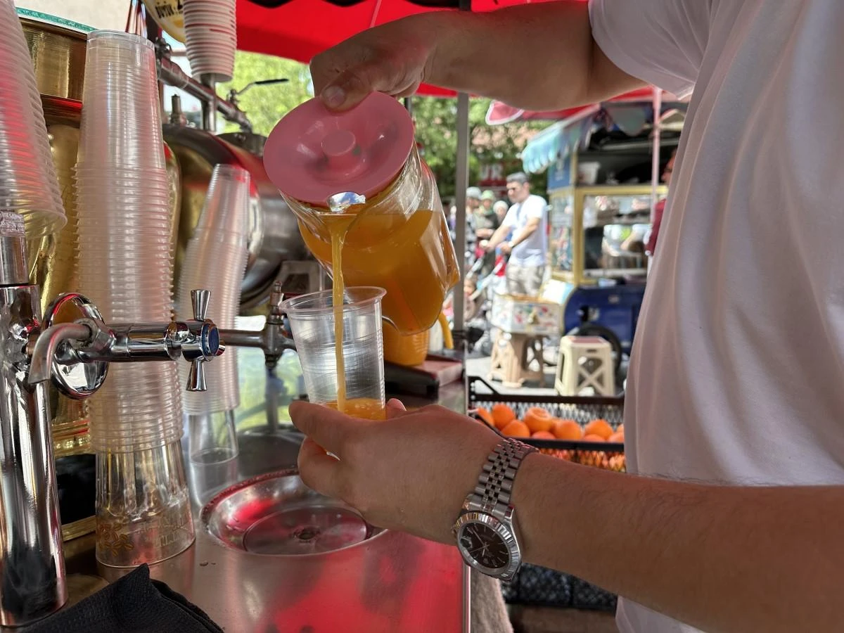 Sıcak havalarda ferahlatan ‘Sifon limonata’ soğuk algınlığından da koruyor