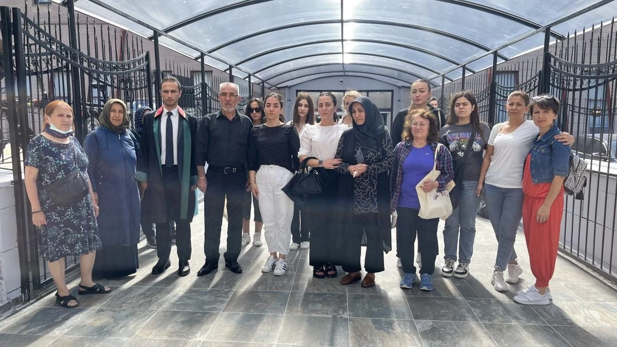 Sevgilinin ölümünden dolayı tutuklanan zanlı kendisini savunurken şiir okudu