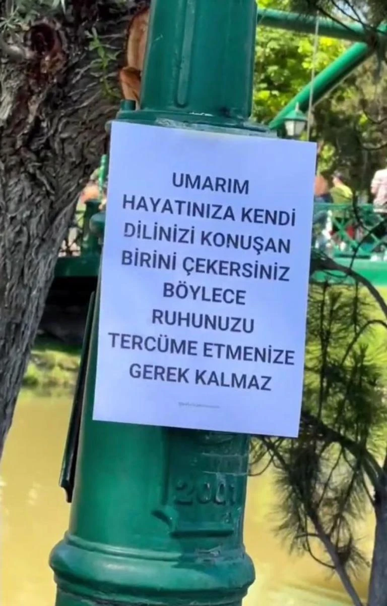 Direğe asılan duygusal yazı sosyal medyada çok sayıda beğeni ve farklı yorum aldı