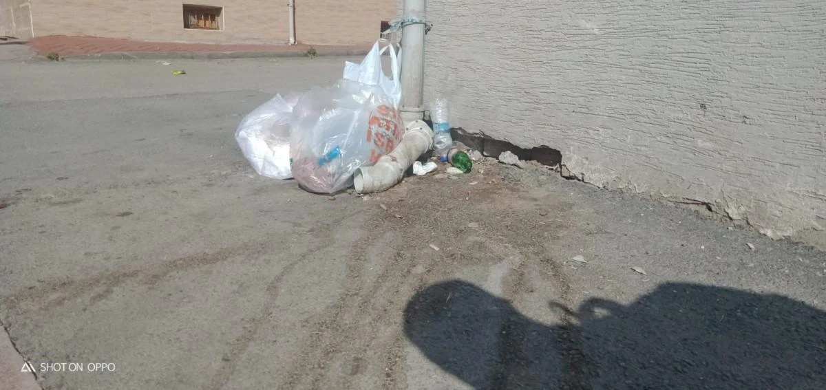 Vatandaşlar çöp konteynırı olmamasından yakındı