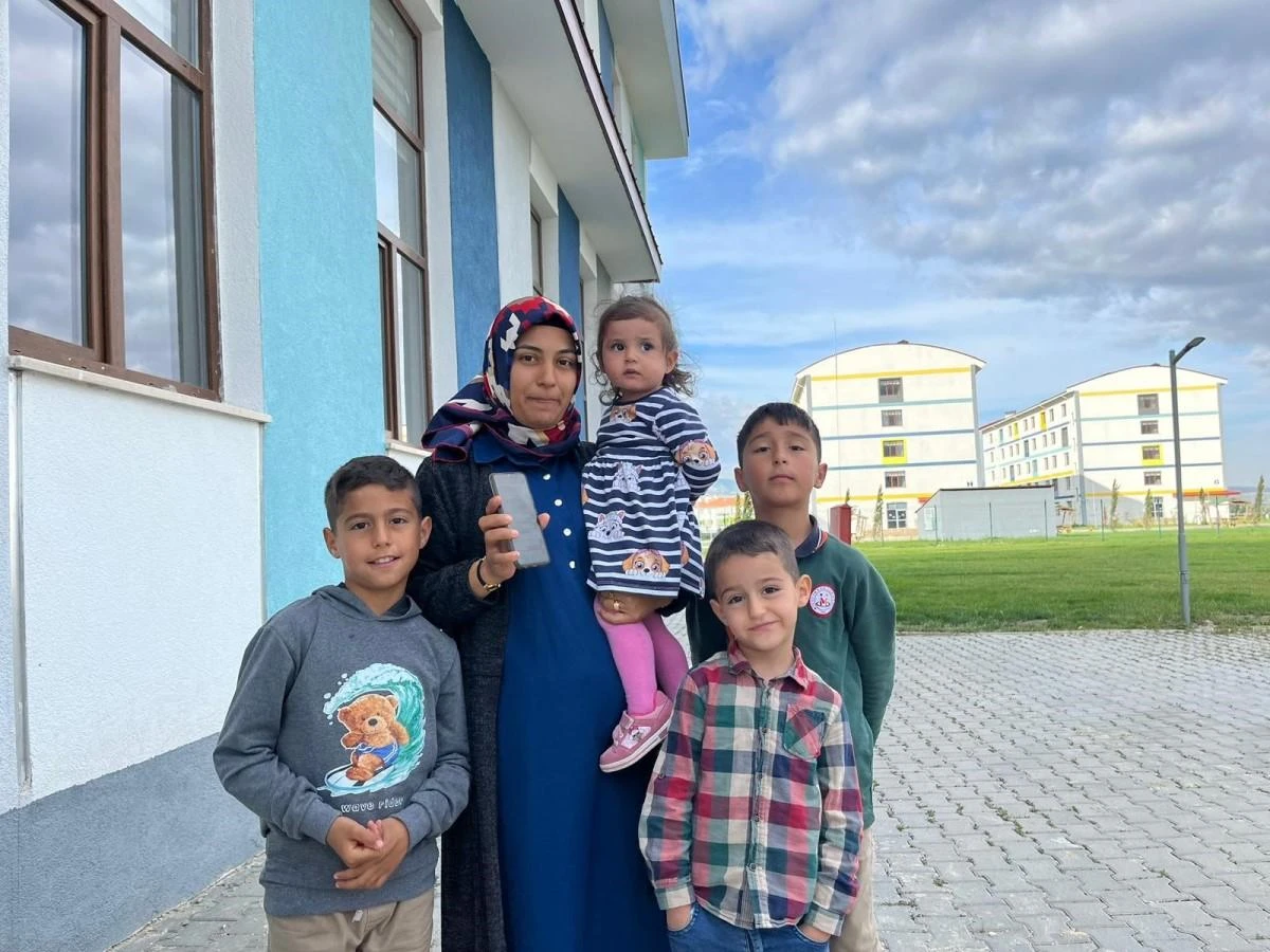 Talihsizlik silsilesi depremzede ailenin yakasını bırakmıyor 