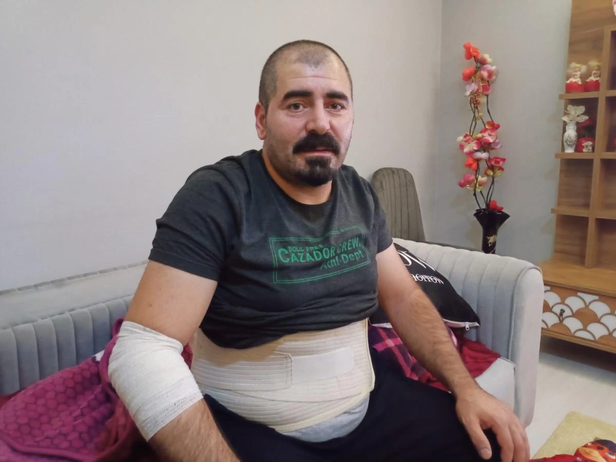 Belediye otobüsü hafif ticari araca çarptı 1 yaralı
