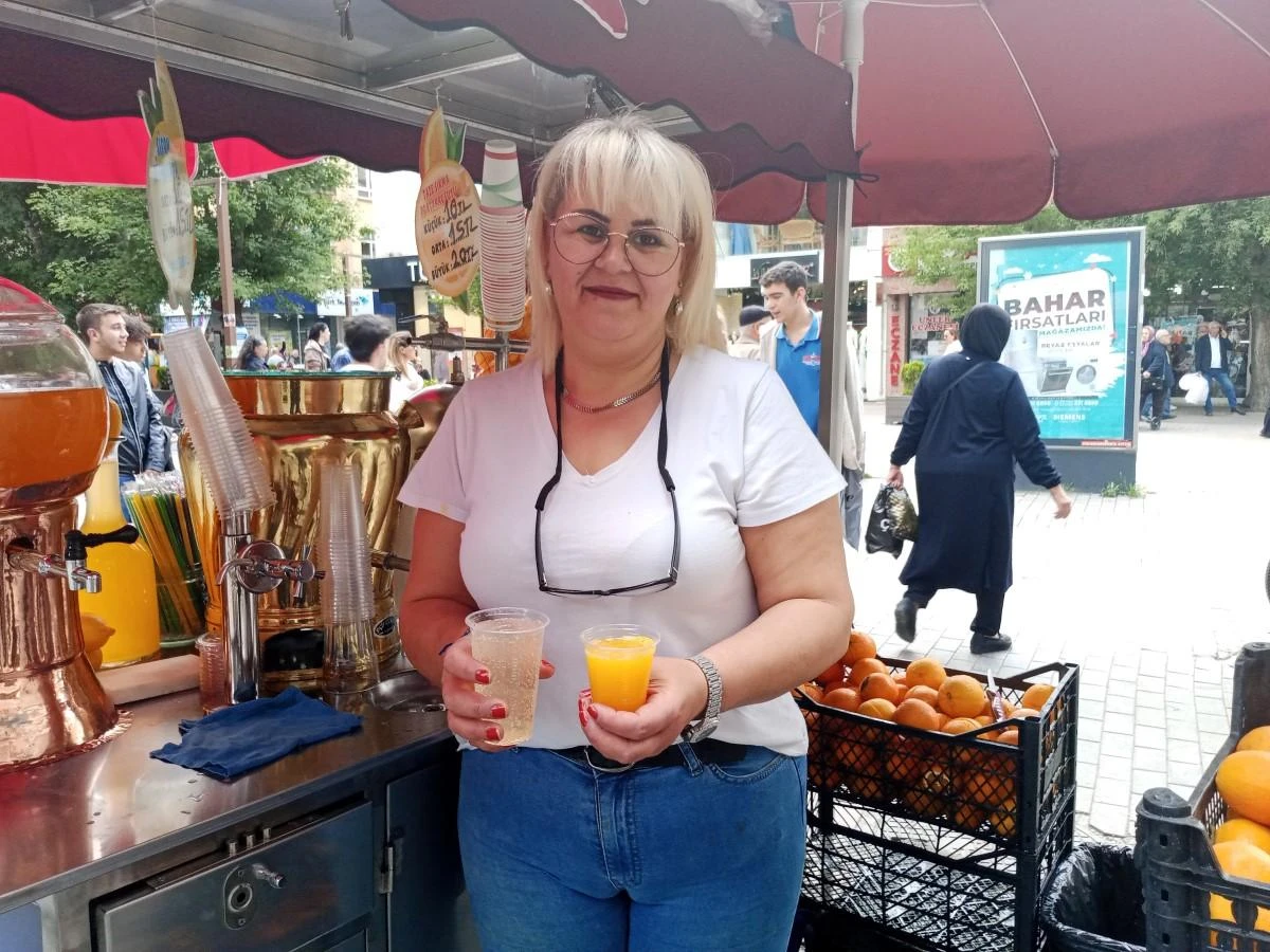 Yaz mevsiminin yaklaşmasıyla limonatacıların işleri açıldı