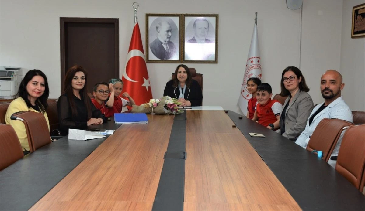 “Trafikte Parlayan Yıldızlar” projesi