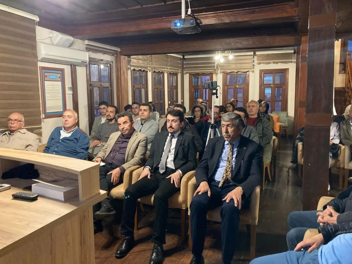 Geçmişten günümüze Türk eğitim sisteminde öğretmenlik