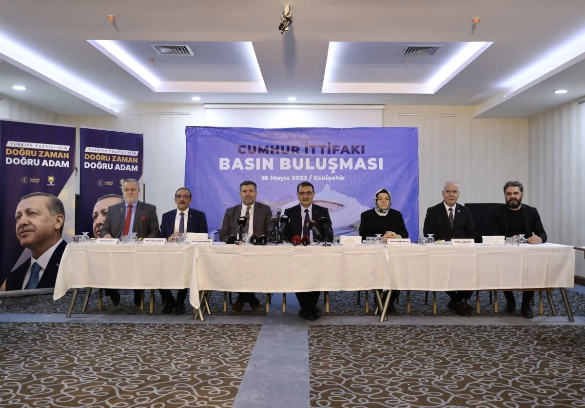 Bakan Dönmez’den depremzedelere hakaret edenlere ağır sözler
