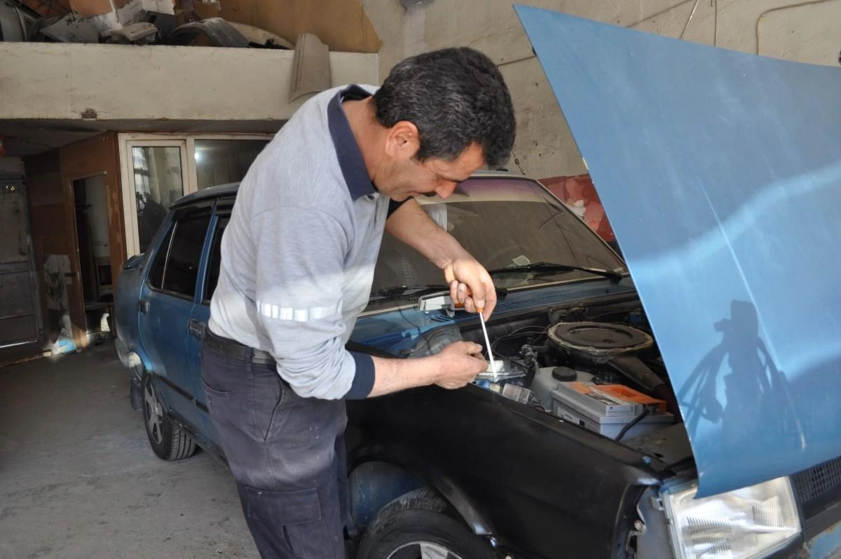 Uzun yol öncesi araç bakımı yaptırmayan kurtarıcıyla geri dönüyor