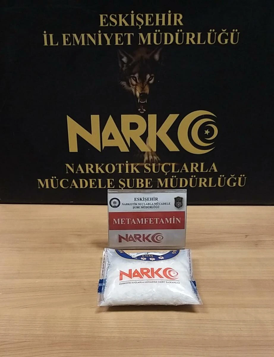 Eskişehir’de şüpheli araçta uyuşturucu madde ele geçirildi