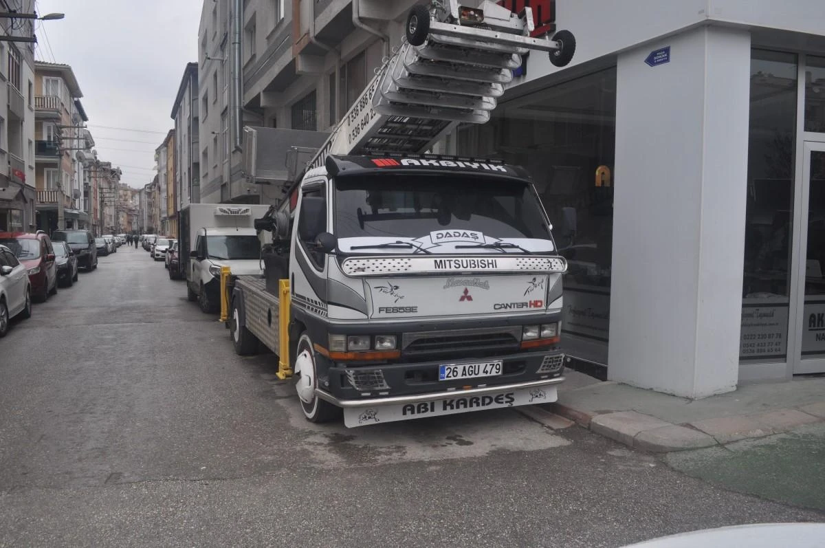 Deprem bölgesinde görev yapan nakliye firmasının müdürü yaşadıklarını anlattı