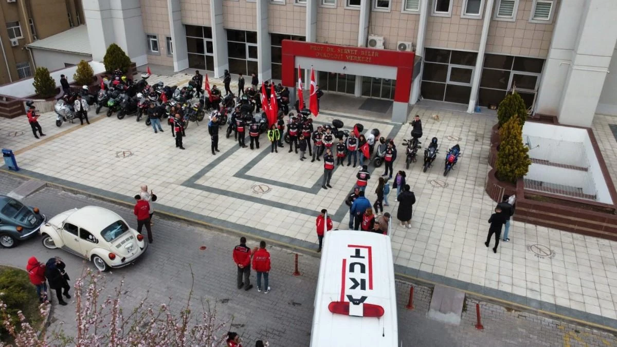 Onkolojide tedavi gören çocuklar 23 Nisan etkinliği düzenlendi