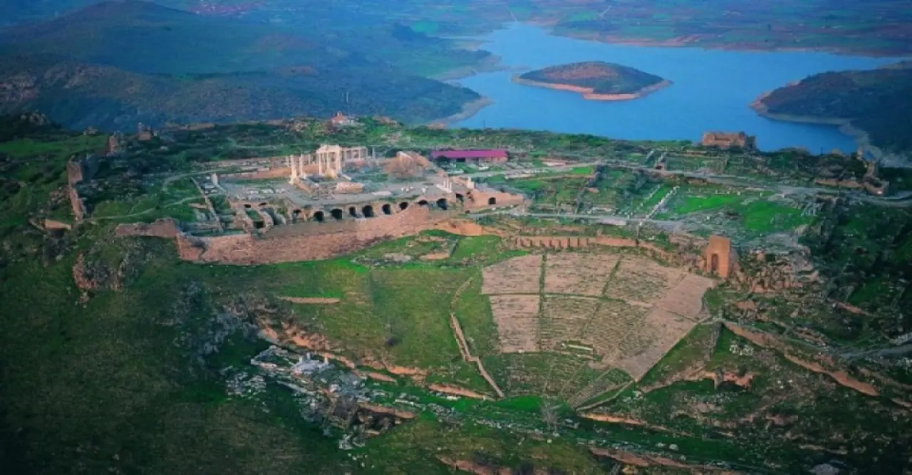 İZMİR BERGAMA