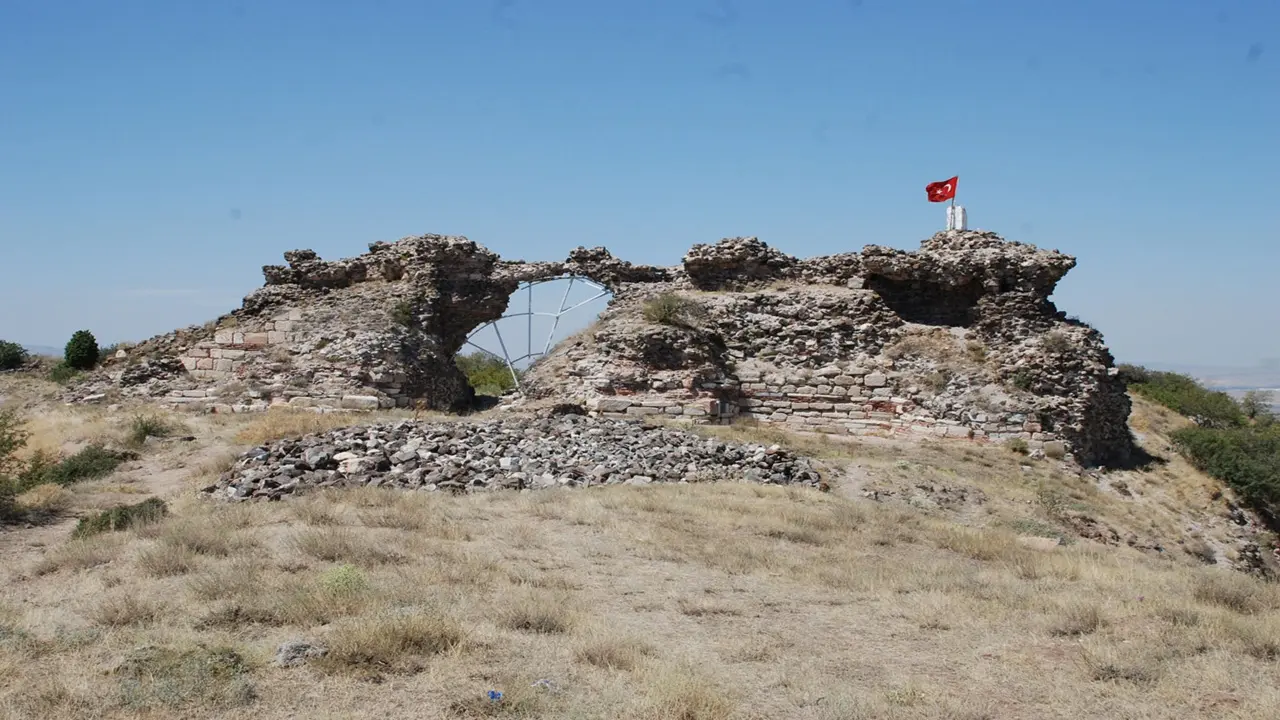 8- Karacahisar Kalesi
